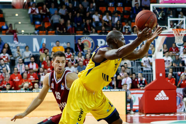 其出色的 其出色的